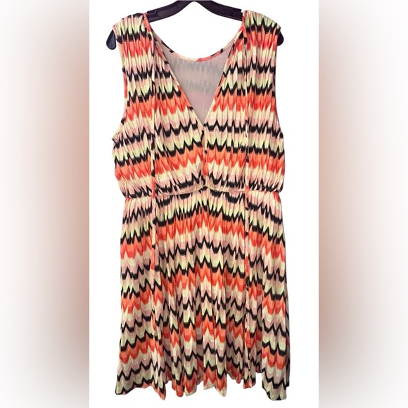 Sanctuary Sleeveless Zigzag Mini Dress - Orange and Black - Picture 5 of 7